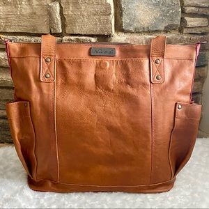 Nena & Co. Studio Cafe/Chili Full TPB